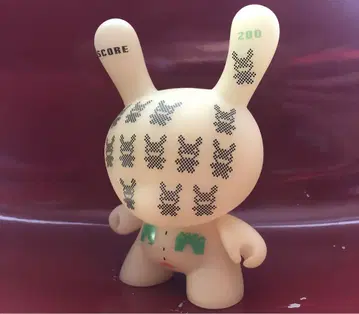 Kidrobot x OKI-NI 피규어 kozik toy2r QEE