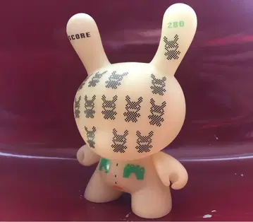 Kidrobot x OKI-NI 피규어 kozik toy2r QEE