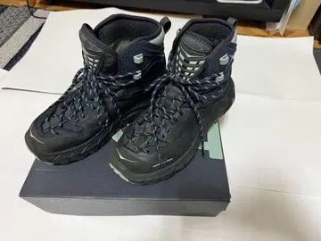 호카 오네오네 등산화 네이비 GORE-TEX 24cm