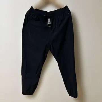 미사용 새상품 정가 17,600엔 MET24 Training Pants