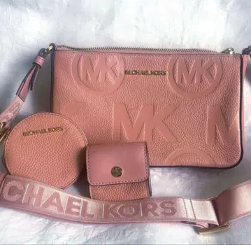 새상품급 마이클코어스 MICHAELKORS 핸드백 (파우치 부속물)