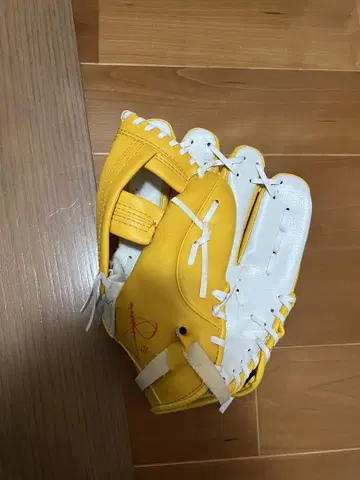 라쿠텐 이글스 다나카 선수 모델 그로브