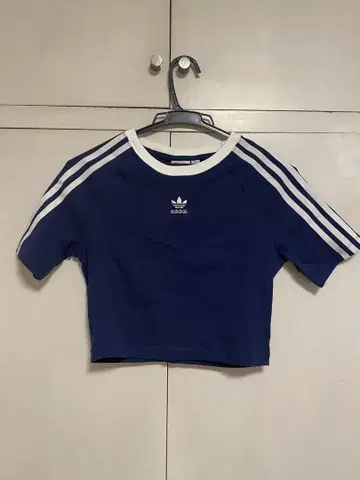 adidas 크롭T셔츠 네이비 XL 작음