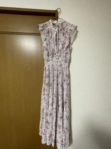 snidel sustaina 프릴 프린트 원피스