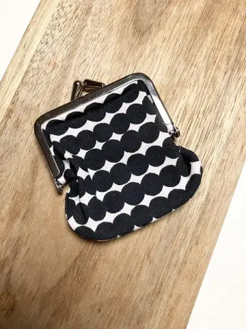 미사용 완판 marimekko 라시매트 가마구치 파우치 동전 지갑