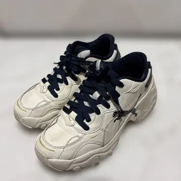 PUMA 스니커즈 화이트/네이비