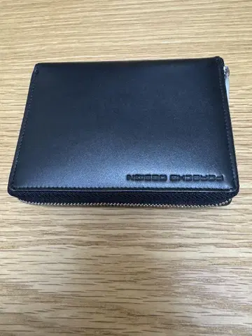 Porsche Design 가죽 지퍼식 이단 접이식 지갑