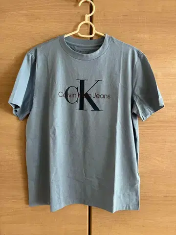캘빈클라인 T셔츠