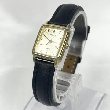 새상품 배터리 교체 완료 SEIKO 세이코 SPIRIT 스피릿 손목시계