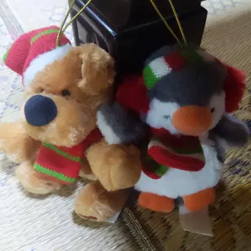 곰과 펭귄의 봉제 인형 세트