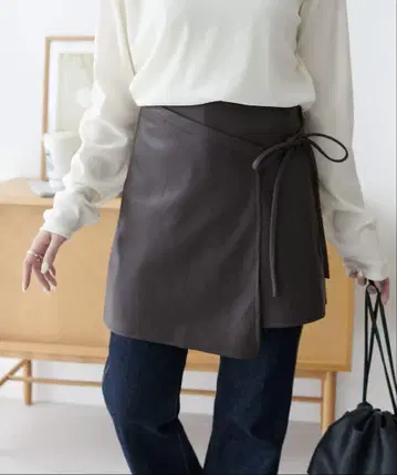 가죽 랩스커트
