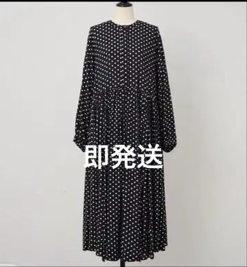 BEARDSLEY 비어즐리 도트 개더 볼륨 소매 원피스