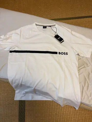 BOSS 선 프로텍션 T셔츠 화이트