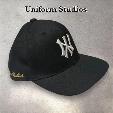 Uniform Studios 양키스 캡 블랙 자수