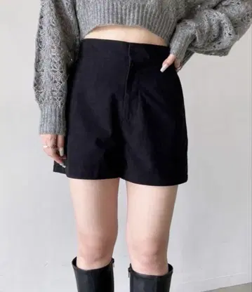 새상품 Heather 블랙 코듀로이 숏팬츠