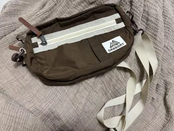 그레고리 숄더백 브라운