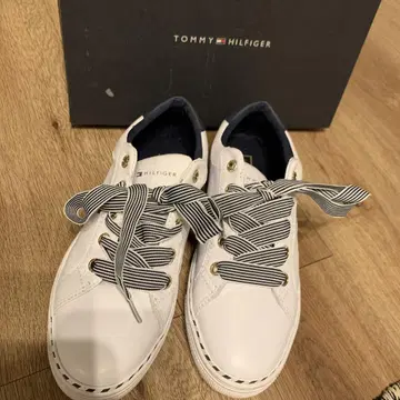 TOMMY HILFIGER 스니커즈 S ( 23.0-23.5 )