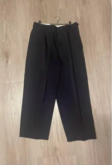 graphpaper HARD TWILL TWO TUCK PANTS