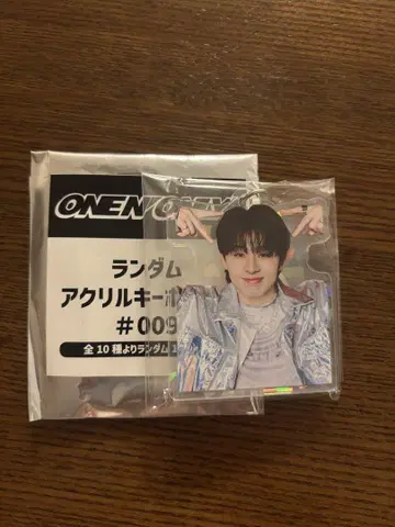 ONE N' ONLY 원엔 EIKU 아크릴 키링