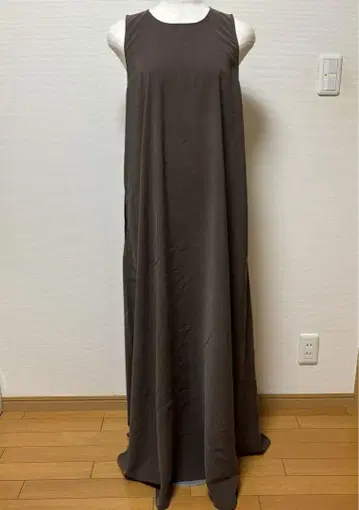 ZARA 슬리브리스 맥시 엘레강트 원피스 브라운 빅 사이즈