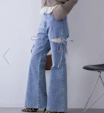 NICE CLAUP 사이드 오픈 레이스 데님 팬츠