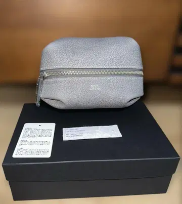 M.U.L. 파우치 아이스 그레이 주름 엠보