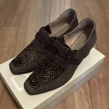 [새상품급] 모드 에 자코모 디시 로퍼 23.5cm