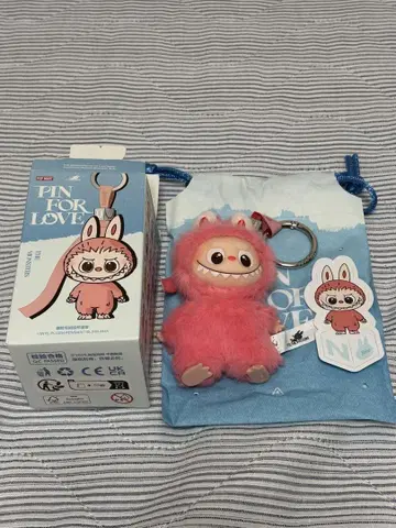 POP MART Labubu PIN FOR LOVE [ N/v n ]