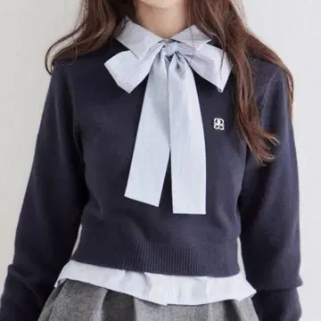 [ 새상품급 ] SNIDEL 스나이델 리본 원포인트 로고 셔츠 NVY