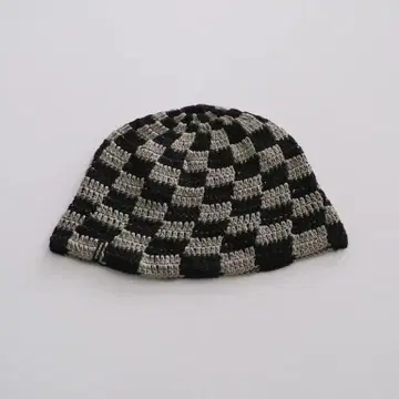 BAL / HAND KNIT BUCKET HAT