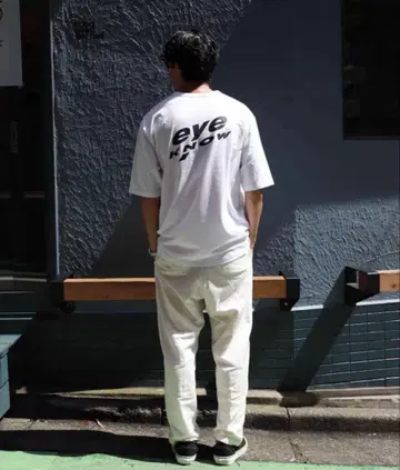 19SO 포켓 티 L 세러데이스 뉴욕시 론 헤르만