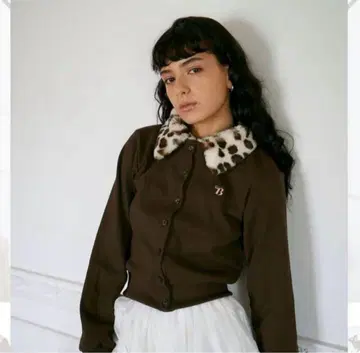 Bibiy 비비 'B' LEOPARD CARDIGAN (BROWN)