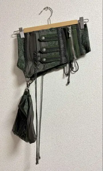 Ozz on Rozen Kavalier 코르셋 카키 그린