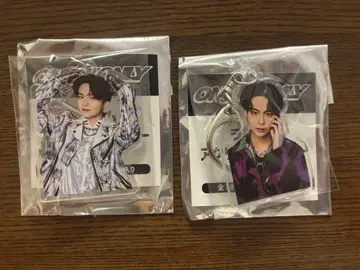 ONE N' ONLY 원엔 REI 아크릴 키링