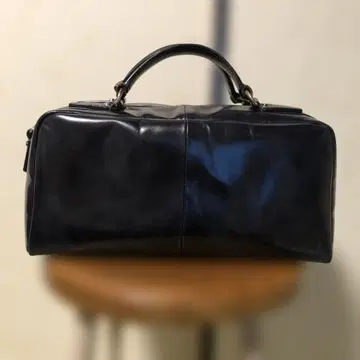블랙 가죽 백 키퍼 노이