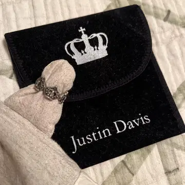 Justin Davies 크라운 반지 초기 디자인 저스틴 데이비스