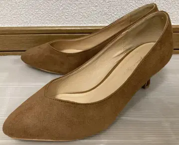 새상품급 차오패닉 브라운 스웨이드 펌프스 23cm