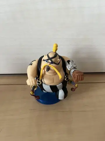 원피스 피규어 퀸