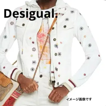 [대형] Desigual. 데시그알 후드 부착 자켓 만다라풍 자수 XL