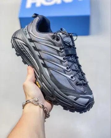 HOKA ONE ONE Mafate Three 2