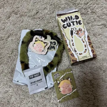 CRYBABY Wild but Cutie Series 폰 참