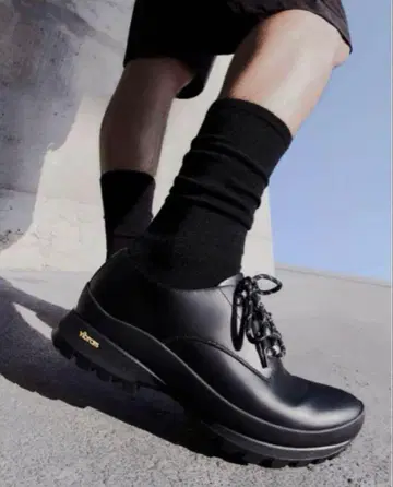 ZARA Vibram 비브람 청키 가죽 신발