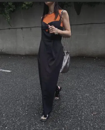 MEDI LAYERED SUSPENDER I LINE SKIRT