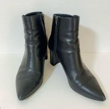 DIANA 천연 가죽 숏부츠 포인트 슬림 레그 실루엣 블랙 24cm