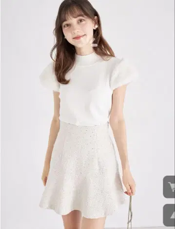 고품질 이너 팬츠 포함 스팽글 트위드 A라인 미니 스커트 아이보리