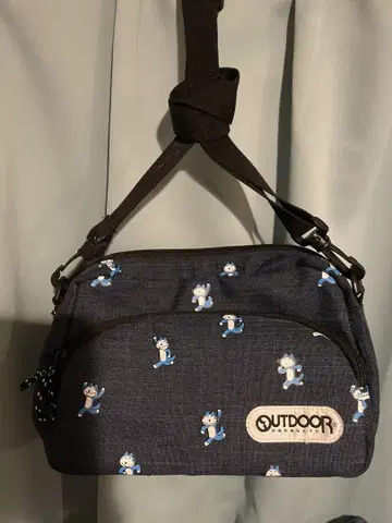 11마리 고양이 아웃도어 숄더백 OUTDOOR PRODUCTS