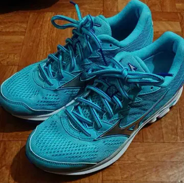 미즈노 mizuno 러닝화 웨이브 라이더 20 24cm