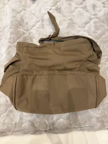 UNIQLO 소프트 퍼프 숄더백