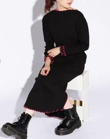 새상품 BeAMS DOT 빔즈 멜로우 골지 리브 니트 원피스 블랙