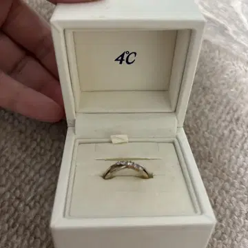 4C 다이아몬드 골드 실버 반지 소재: 실버